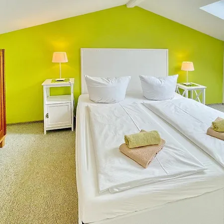 Altstadtflair - Lindenbluete * לובנאו