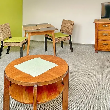 Altstadtflair - Lindenbluete לובנאו